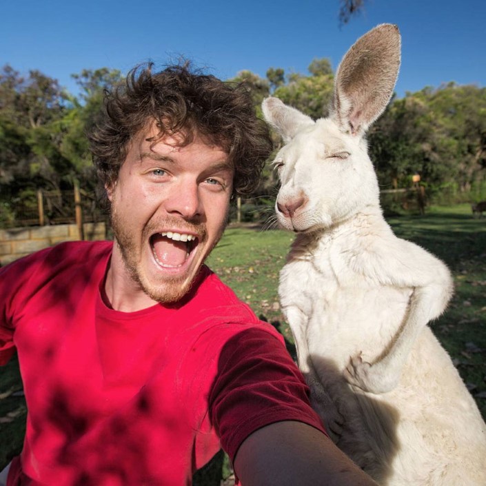 Allan Dixon selfie so zvieratkami 2