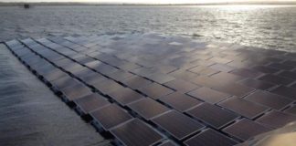 Solárne panely na vode? Angličania realizujú najväčší projekt plávajúcich solárnych panelov